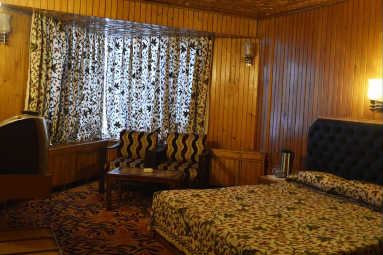 Hotel Hilltop Gulmarg JAMMU AND KASHMIR Exterior photo