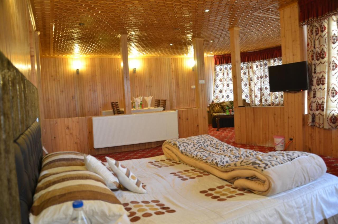 Hotel Hilltop Gulmarg JAMMU AND KASHMIR Exterior photo